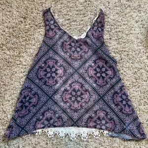 Women’s Lacey tank top